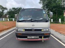Nissan Caravan E24 2000 Van