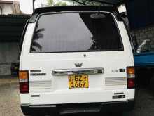 Nissan Caravan E24 1998 Van