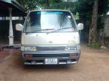 Nissan Caravan E24 1994 Van