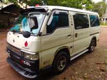 Nissan Caravan E24 2000 Van