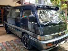 Nissan Caravan E24 Royal Edition 1998 Van