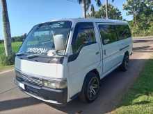 Nissan Caravan E24 2000 Van