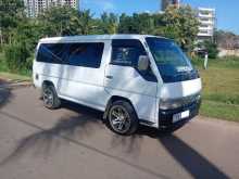 Nissan Caravan E24 2000 Van