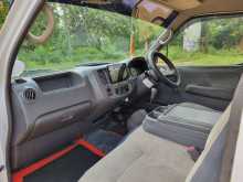 https://riyasewana.com/uploads/nissan-caravan-e25-12757184913.jpg