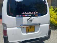 https://riyasewana.com/uploads/nissan-caravan-e25-1895159135.jpg