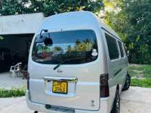 https://riyasewana.com/uploads/nissan-caravan-e25-2003-107463112082.jpg