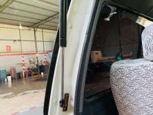 https://riyasewana.com/uploads/nissan-caravan-e25-221000376094.jpg