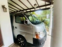 https://riyasewana.com/uploads/nissan-caravan-e25-2618383517196.jpg
