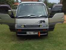 Nissan CARAVAN GLL 2003 Van