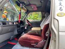https://riyasewana.com/uploads/nissan-caravan-gll-1999-716023612883.jpg