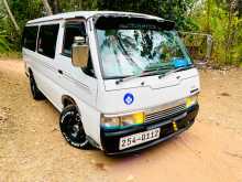 Nissan Caravan GLL 2000 Van