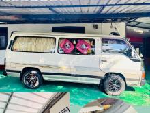 Nissan Caravan GLL Long 1993 Van