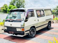 Nissan Caravan Gll Van 1993 Van