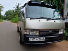 Nissan Caravan Kota 1999 Van