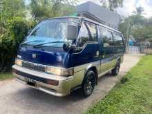 Nissan Caravan Long 1990 Van