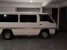 Nissan Caravan Long 1995 Van