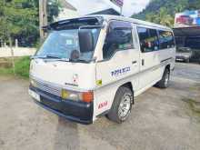 Nissan Caravan Long 1997 Van
