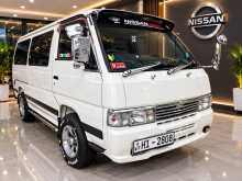Nissan Caravan Long GLL 1998 Van