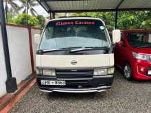 Nissan Caravan Long 4 Door 2000 Van