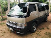 Nissan Caravan Long 1989 Van