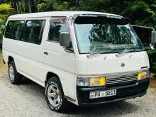 Nissan Caravan QD32 2000 Van