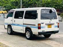 Nissan Caravan QD 2000 Van