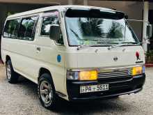 Nissan Caravan QD 32 Long 2000 Van