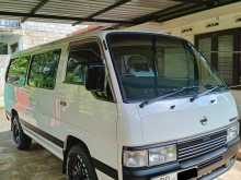 Nissan Caravan QD 32 2001 Van