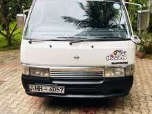 Nissan Caravan QD Long 1998 Van