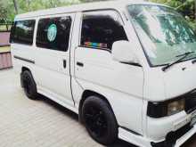 Nissan Caravan QD 32 1998 Van