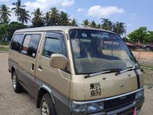Nissan Caravan QD 32 1999 Van