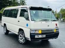 Nissan Caravan QD32 2000 Van