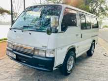 Nissan Caravan QD32 2000 Van