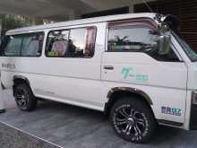 Nissan Caravan QD32 2001 Van