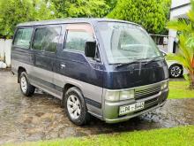 Nissan CARAVAN QD32 GLL 2000 Van