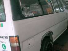 Nissan Caravan QD32 1999 Van