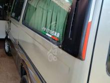 https://riyasewana.com/uploads/nissan-caravan-short-1998-11542071271296.jpg