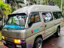 Nissan Caravan Super Long 1990 Van