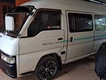 Nissan Caravan Super Long 1993 Van