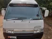 Nissan Caravan Super Long 1995 Van