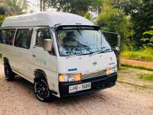 Nissan Caravan Super Long 1999 Van
