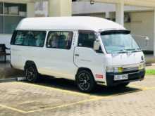 Nissan Caravan Super Long 1999 Van