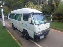 Nissan Caravan 1988 Van