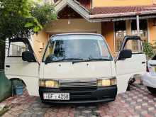 Nissan Caravan TD27 1996 Van