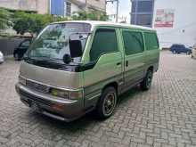 Nissan Caravan TD27 Short 1994 Van