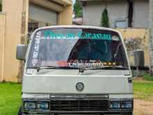 Nissan Caravan Vrg 1986 Van