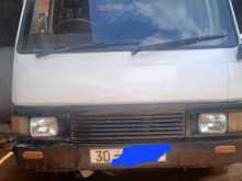 Nissan Caravan Vrg 1980 Van