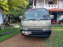 Nissan Caravan VRGE 2000 Van