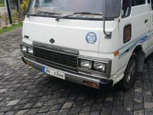 Nissan Caravan Vrge23 1981 Van