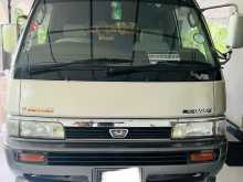 Nissan Caravan VX 1994 Van